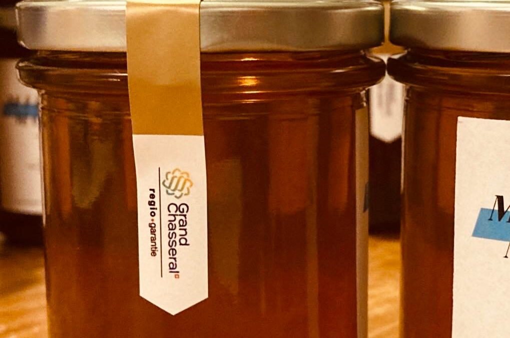 Valorisez votre miel grâce à la double labellisation